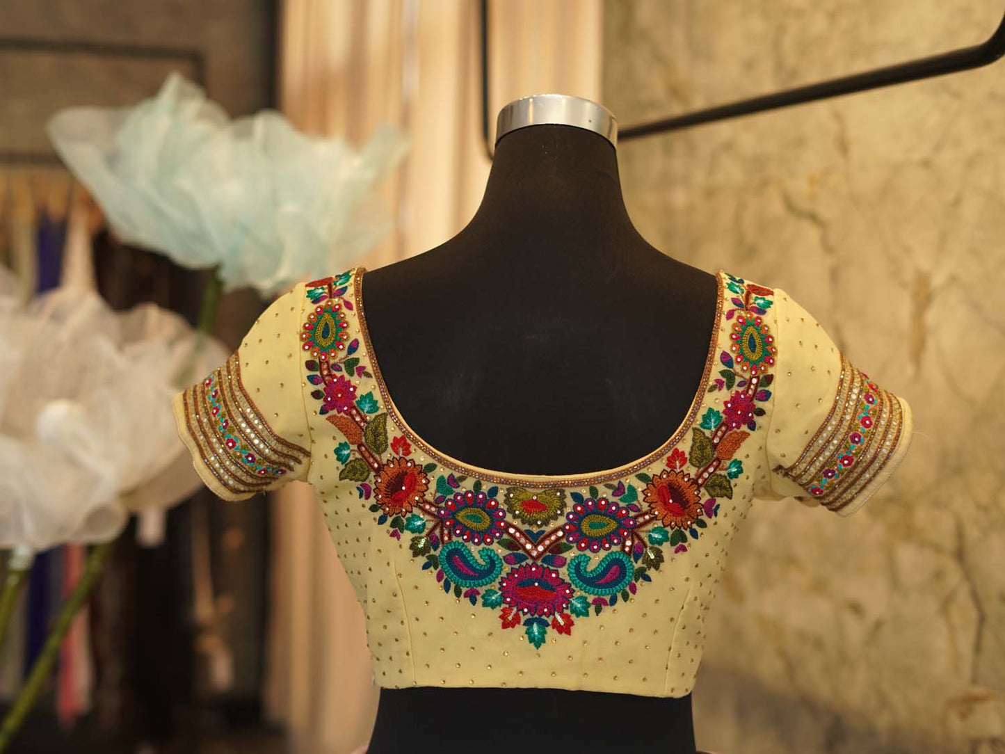 Women's Floral Woolen Embroidered Saree By Room9 The Popup Store