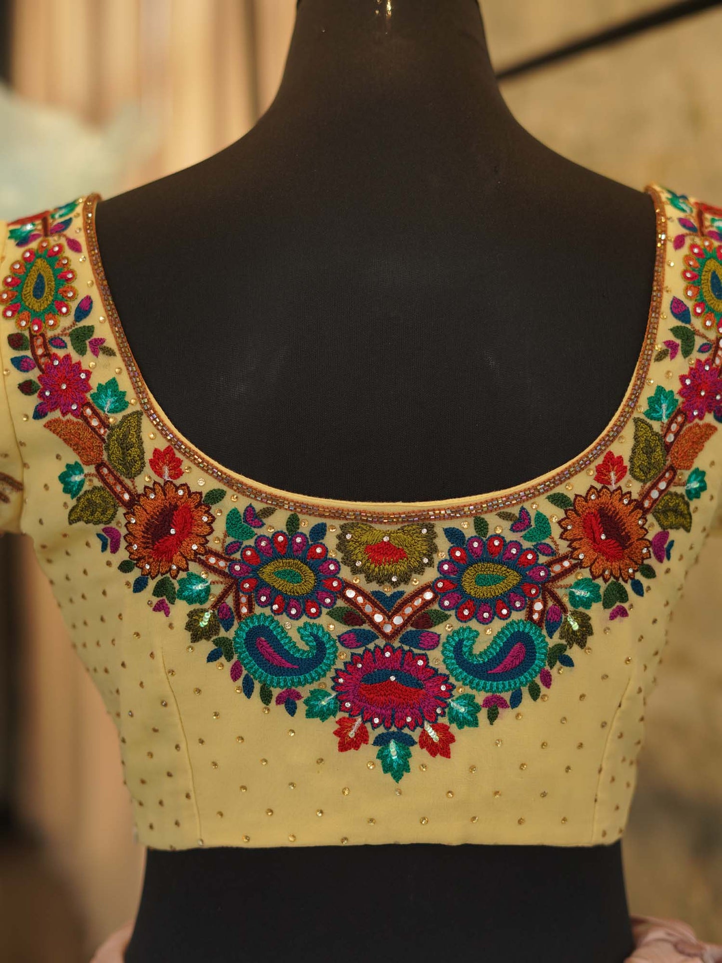 Women's Floral Woolen Embroidered Saree By Room9 The Popup Store