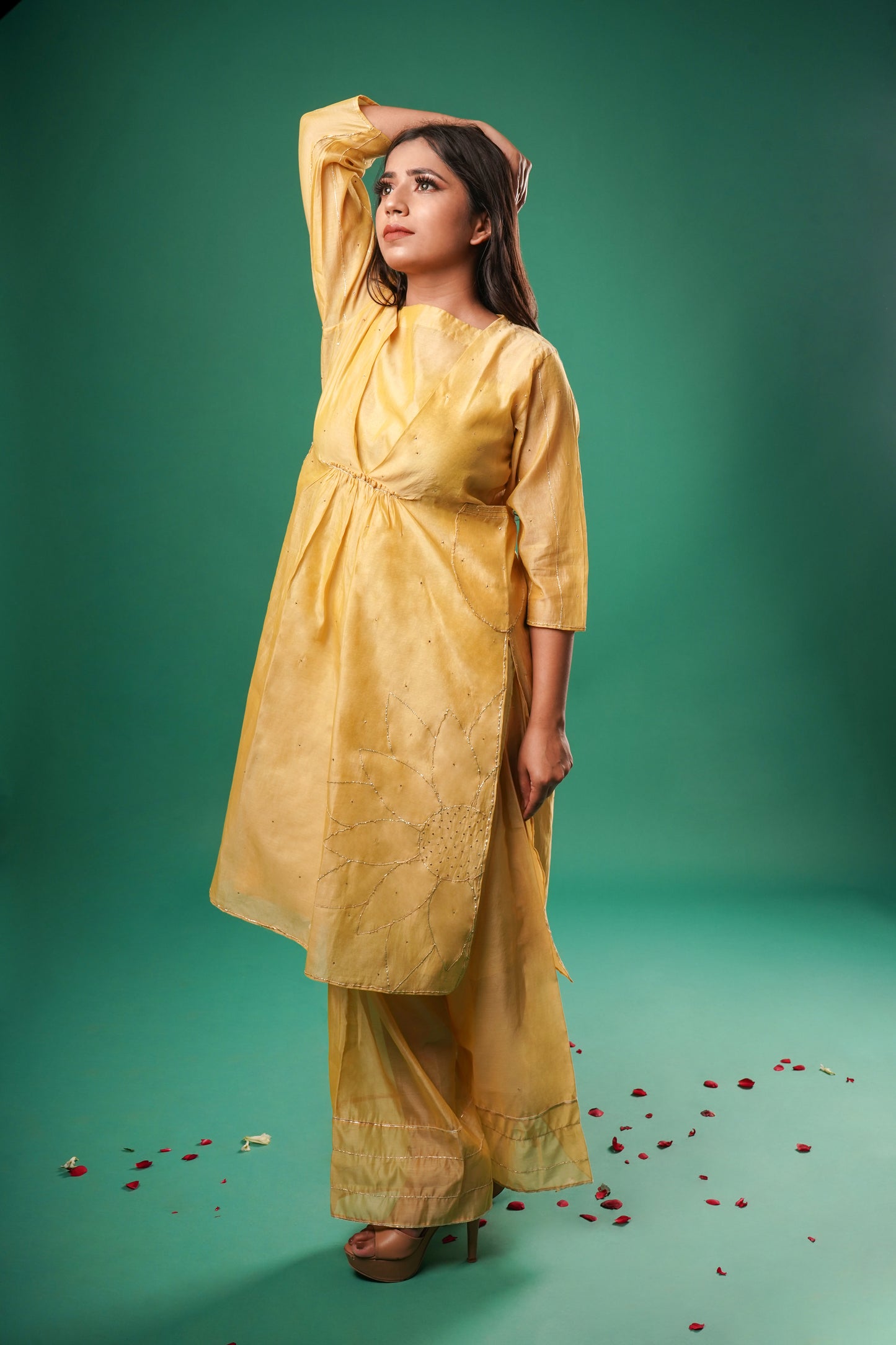 Women's Yellow Chanderi Kurta Set By Room9 The Popup Store