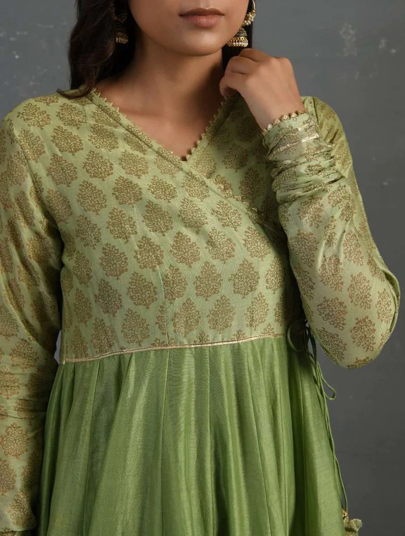 Women's Green Gota Kissed Chanderi Kurta & Pant (Set of 2) By Room9 The Popup Store