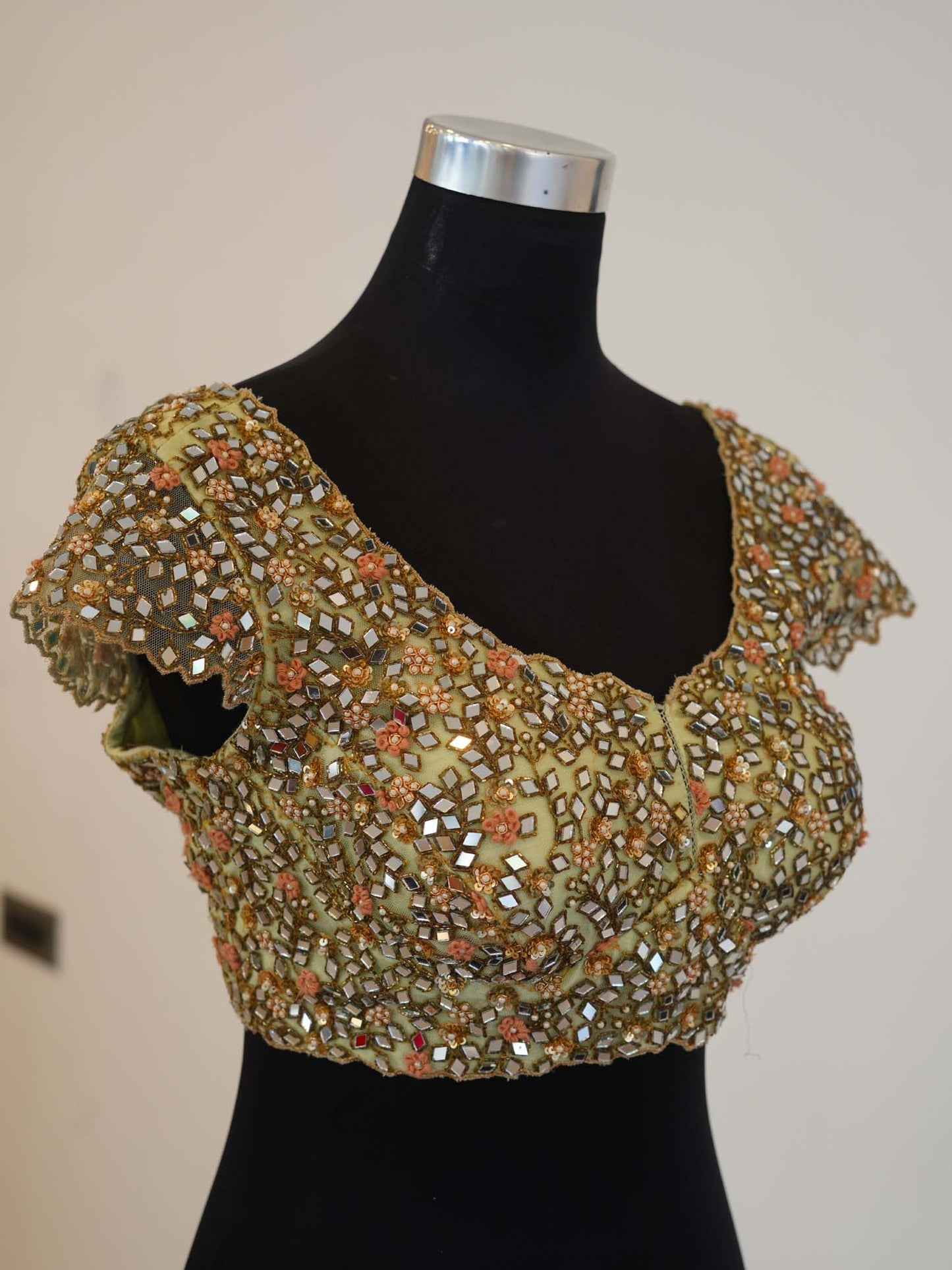 Women's Mirror Majesty Net Saree Ensemble By Room9 The Popup Store