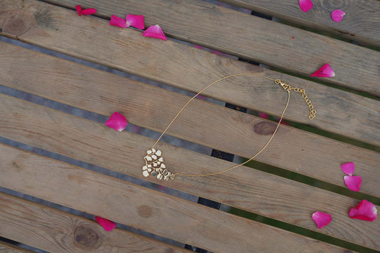 Women's Nature's Embrace Pendant By Room9 The Popup Store