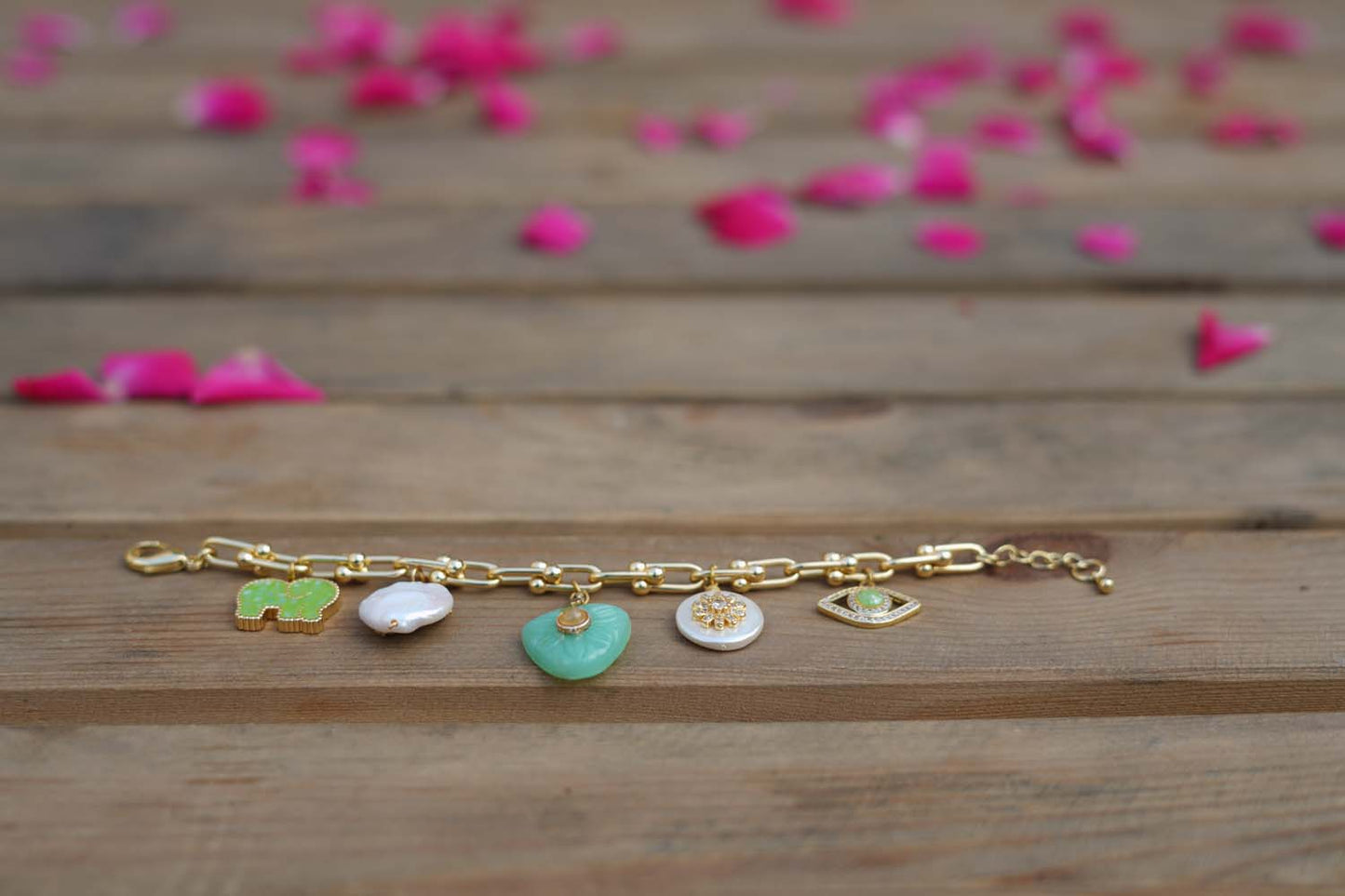 Women's Charm Cascade Kundan Bracelet By Room9 The Popup Store