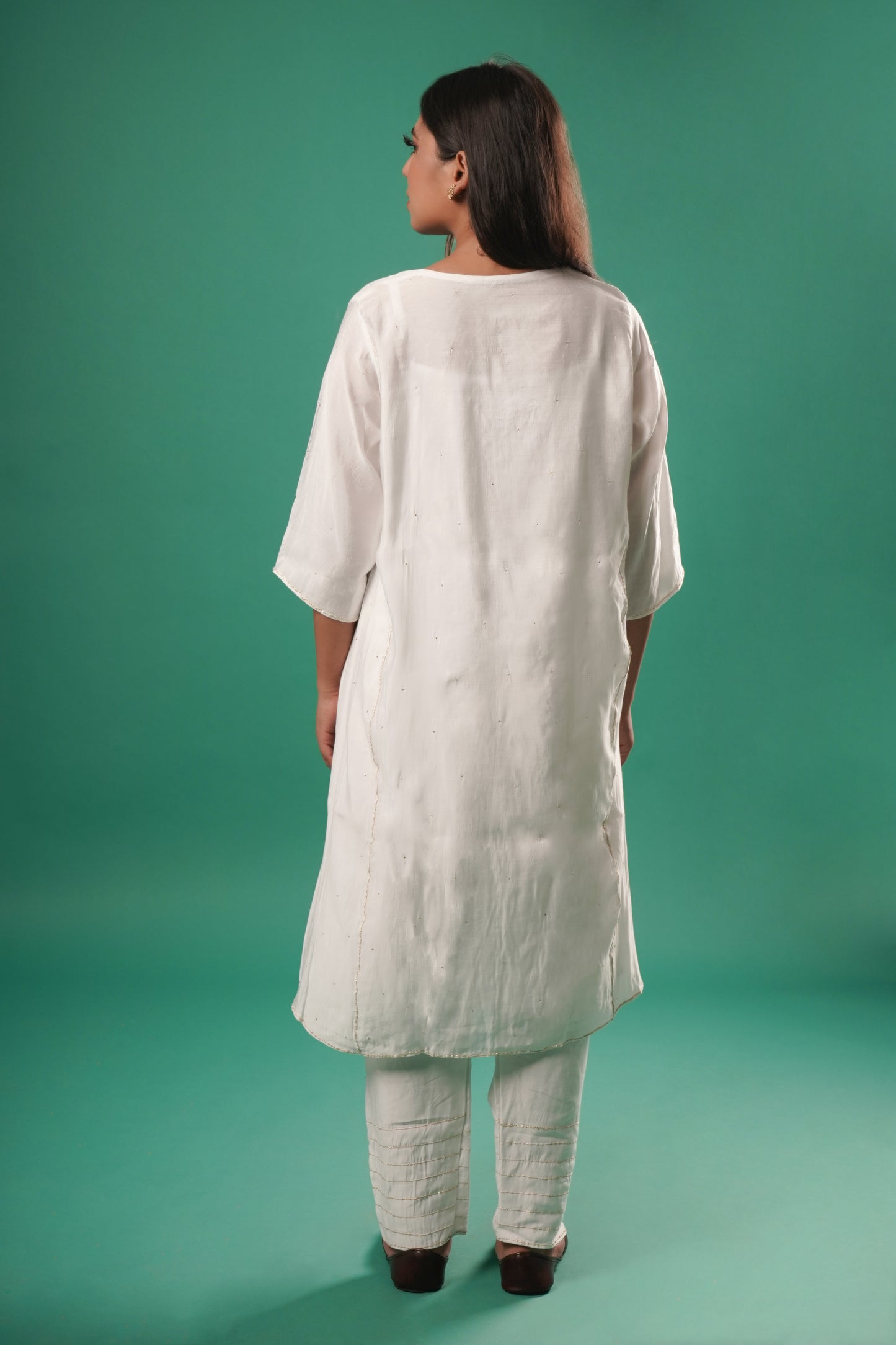 Women's White Chanderi Kurta Set With Dupatta By Room9 The Popup Store