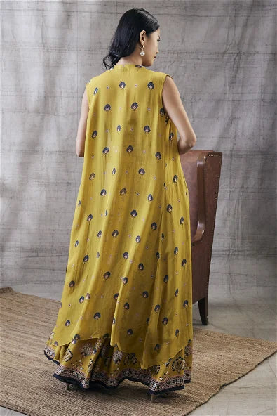 Women's Sarouk Embroidered Co-Ord Set With Jacket By Room9 The Popup Store